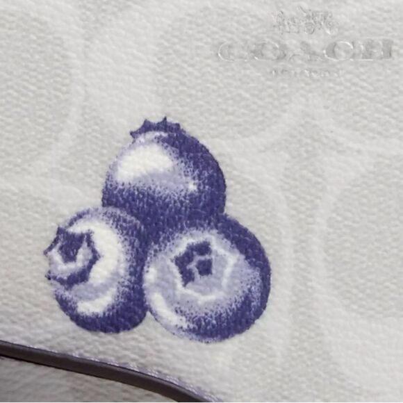 Limited Corner Zip Wristlet Signature Canvas Blueberry Print Bag Purse Wallet - Picture 9 of 9